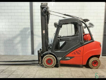 Gázüzemű targoncák 2019  Linde H35T (1)