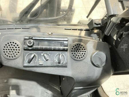 Gázüzemű targoncák 2019  Linde H35T (14)