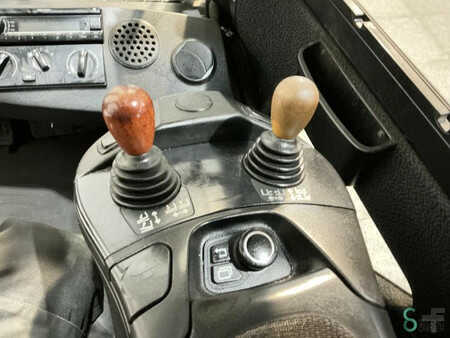 Gázüzemű targoncák 2019  Linde H35T (15)