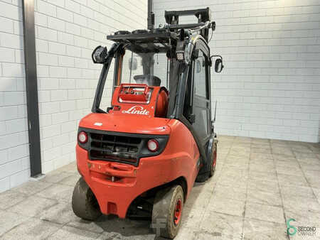 Gázüzemű targoncák 2019  Linde H35T (6)