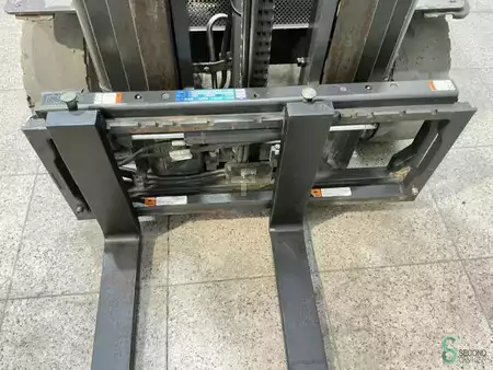 Carretilla elevadora diésel 2013  Still RX 70-25 (7)