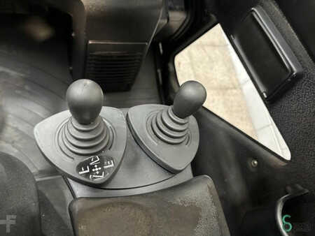 Diesel truck 2005  Linde H40D (7)