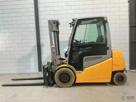 Elektro čtyřkolový VZV 2017  Jungheinrich EFG 535k (1)