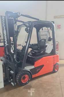 Electric - 4 wheels 2020  Linde E20PL (1)