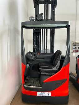 Reach Trucks - Linde R14 (1)