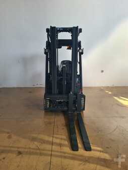 Elektryczne 3-kołowe 2025  Linde E16C (2)