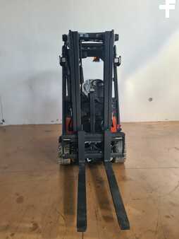 Elektryczne 4-kołowe 2025  Linde E20PH (4)