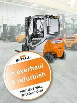 Carrelli elettrici 4 ruote 2011  Still RX60-50/NWEBATT (1)