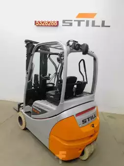 Elektryczne 3-kołowe 2017  Still RX20-20 (2)