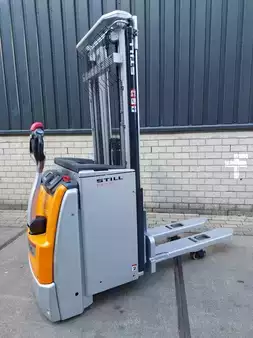 Pallet Stackers 2019  Still EXV16I (1)