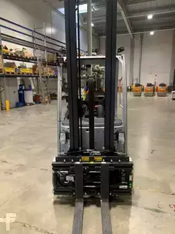 Electric - 3 wheels 2023  Still RX20-18 (5)