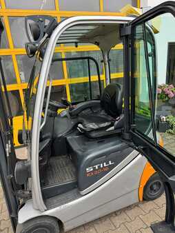 Elektro 4 Rad 2009  Still RX20-16P (2)