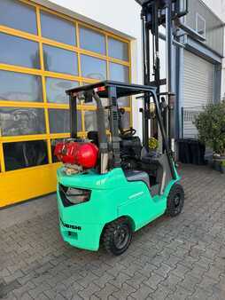 61210_4939306-10.jpg?v=1761539136