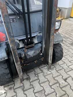 Treibgasstapler 2013  Linde H25T (12)