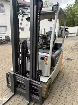 Elektro 4 Rad 2012  Still RX20-20 (6)