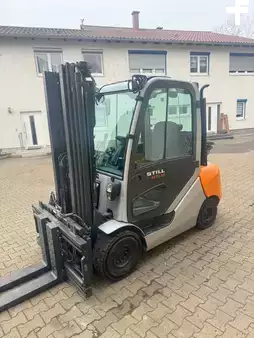 Empilhador diesel 2014  Still RX 70-35 (10)