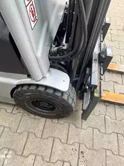 Eléctrico - 3 rodas 2021  Still RX 50-13 (2)