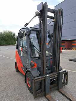 Dízel targoncák 2014  Linde H30D-02 (2)