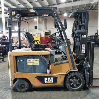 4 Wheels 2013  CAT Lift Trucks EC25EN2 (1)