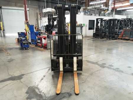 Stackers stand-on 2017  Yale ESC030 (5) 