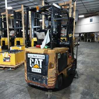 Eléctrica de 4 ruedas 2016  CAT Lift Trucks EC25N2 (2)