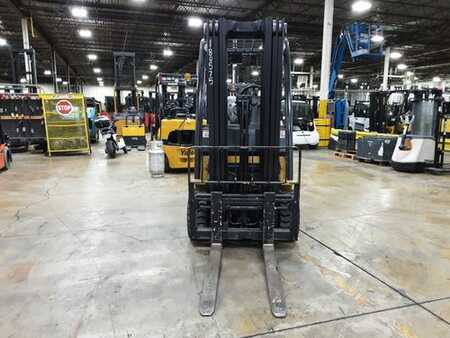 Propane Forklifts 2016  Yale GLC050 (5)