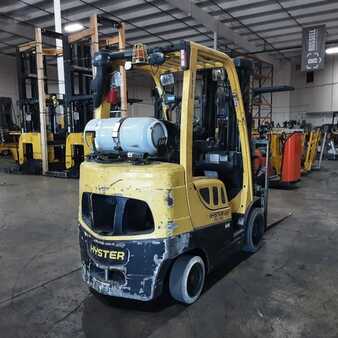 Propane Forklifts 2017  Hyster S60FT (2)