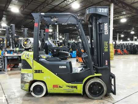 Propane Forklifts 2021  Clark S32C (1)