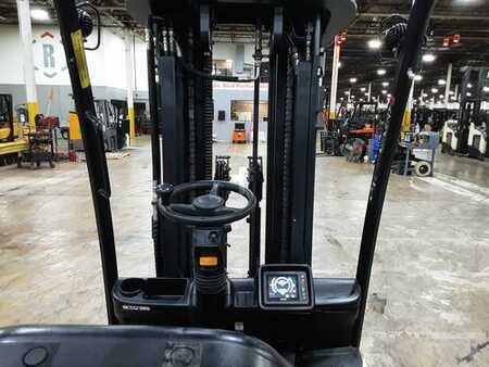 Propane Forklifts 2021  Clark S32C (6)