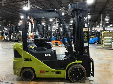 Propane Forklifts 2021  Clark S32C (1)