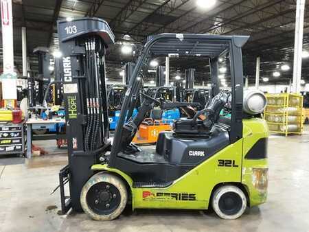 Propane Forklifts 2021  Clark S32C (4)