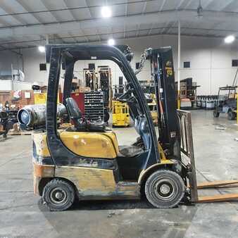 Propane Forklifts 2019  Yale GLP030 (1) 