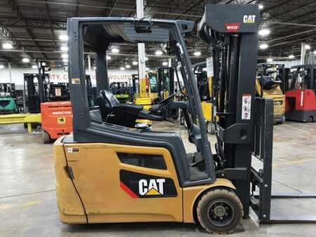 3 Wheels Electric 2019  CAT Lift Trucks 2ET4000 (1) 