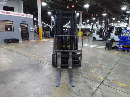 Propane Forklifts 2020  Yale GLC060 (5)