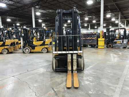 Propane Forklifts 2018  Yale GLC070 (5) 