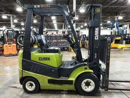 Propane Forklifts 2015  Clark C15L (1)