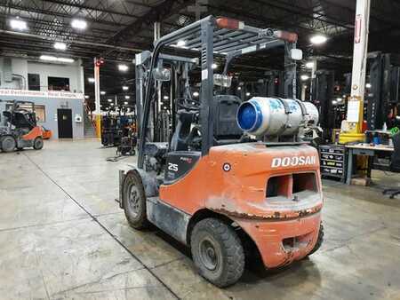 Propane Forklifts 2012  Doosan G25P-5 (3)