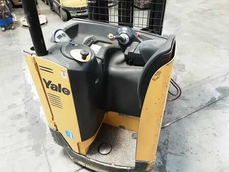 Reach Trucks 2017  Yale NR035 (6)