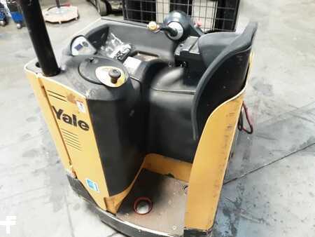 Reach Trucks 2017  Yale NR035 (6)