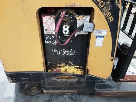 Reach Trucks 2017  Yale NR035 (7)