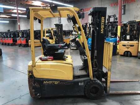 3 Wheels Electric 2019  Hyster J40XNT (1)