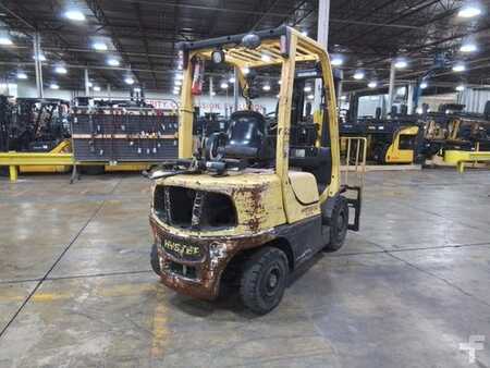 Propane Forklifts 2017  Hyster H50FT (2)