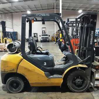 Propane Forklifts 2016  Komatsu FG30HT-16 (1)