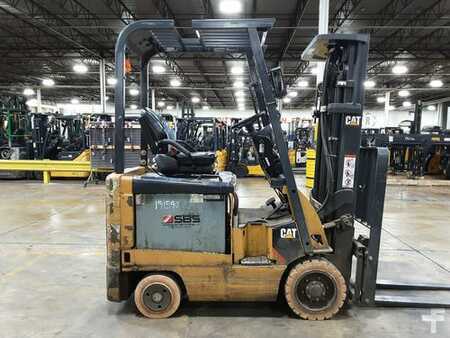 4 Wheels 2018  CAT Lift Trucks E3500 (1)