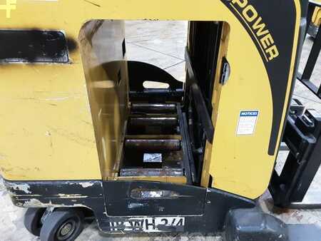 Reach Trucks 2020  Yale NR035 (7)