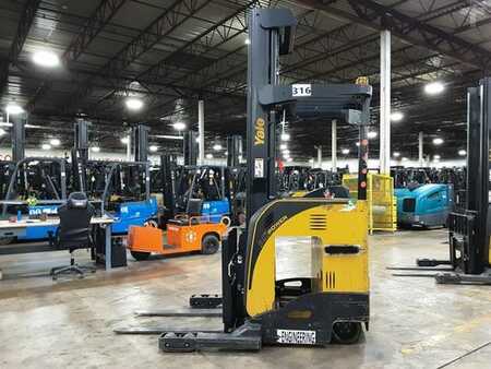 Reach Trucks 2020  Yale NR035 (4)