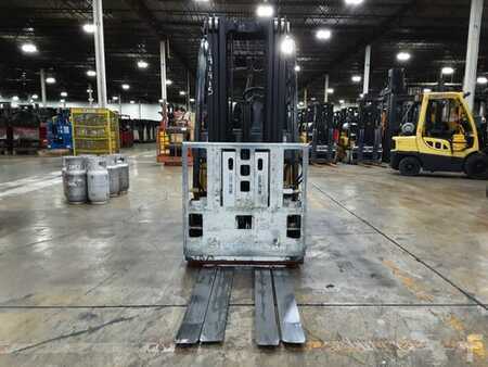 Propane Forklifts 2020  Yale GLC050 (5)