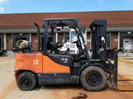 Carretilla elevadora GLP 2018  Doosan G45S-5 (1)