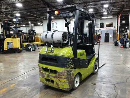 Propane Forklifts 2016  Clark C25CL (2)