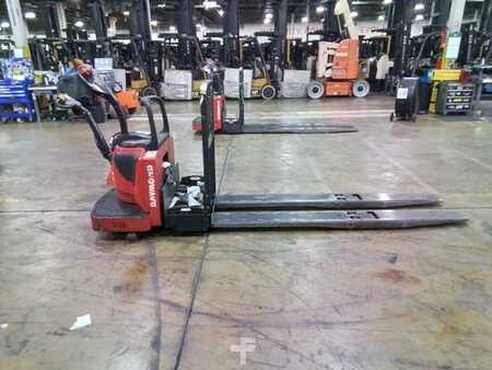 Electric Pallet Jacks 2018  Raymond 8410 (1)